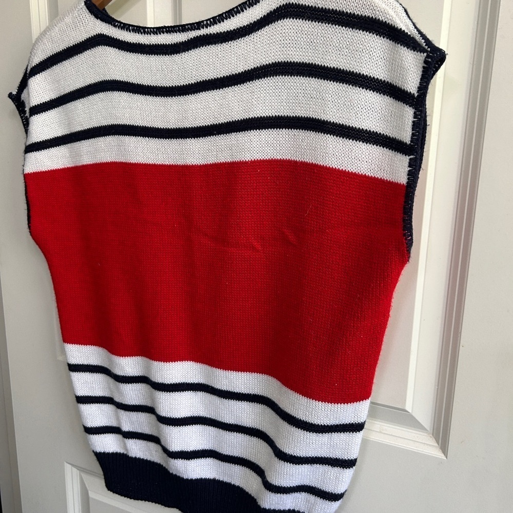 GUC Vintage 80s Sweater Bazaar size L Red and White Striped Sweater with Anchor - Picture 6 of 10